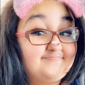 Meet your Posher, Adriana